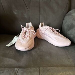 Women's Adidas Ozelia J Pink Sneakers
